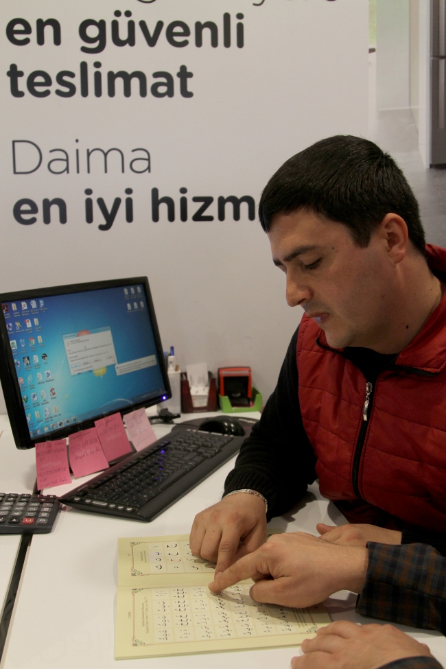 Seydikemer İlçe Müftülüğü, esnafa ve memura iş yerinde Kur'an öğretiyor